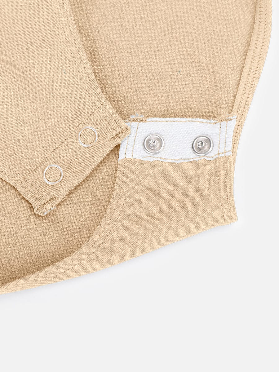 Body de tanga con cuello de diamante y soporte de busto