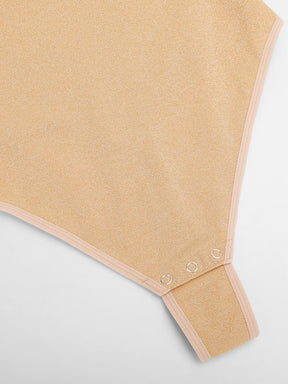 Body de tanga con cuello drapeado brillante Snatched con sujetador incorporado y refuerzo a presión