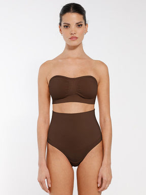 Sujetador sin tirantes Snatched con almohadillas extraíbles y espalda ajustable