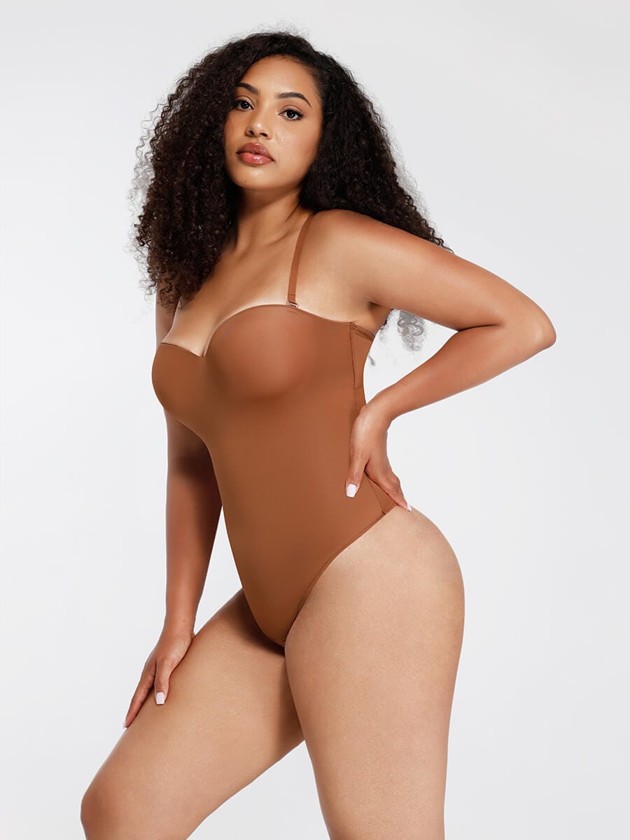 Body de tanga sin tirantes con aros y copas incorporadas de Snatched