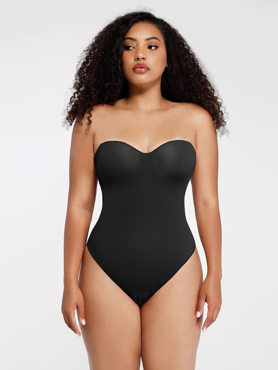 Body de tanga sin tirantes con aros y copas incorporadas de Snatched