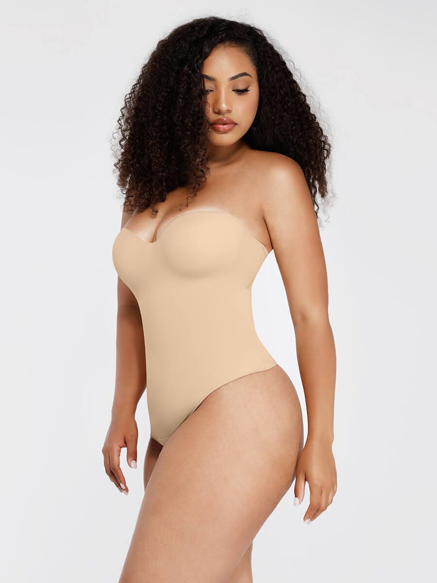 Body de tanga sin tirantes con aros y copas incorporadas de Snatched
