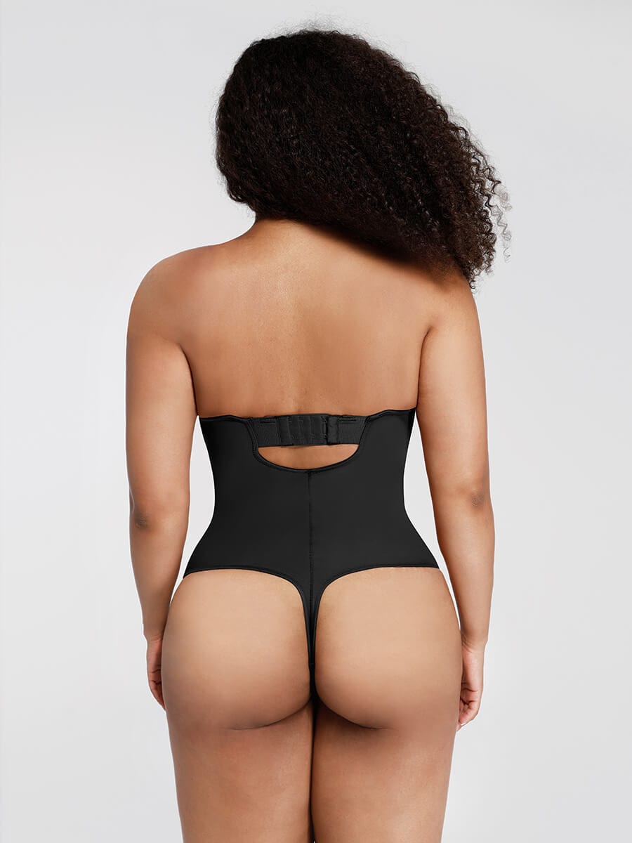 Body de tanga sin tirantes con aros y copas incorporadas de Snatched