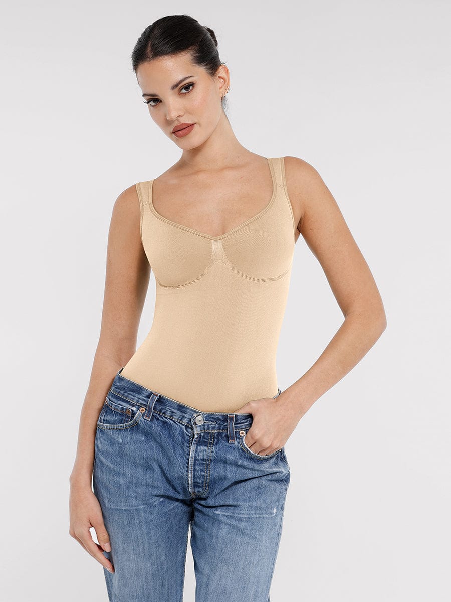 Body de tanga con cuello de diamante y soporte de busto