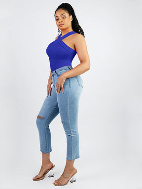 Body tipo tanga con cuello halter cruzado sin costuras Snatched