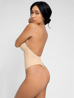 Body de boda con tanga y escote bajo con abertura frontal